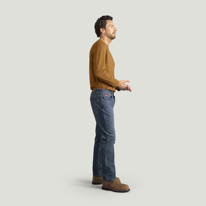 Men's Midweight Long Sleeve Performance Tee image number 4