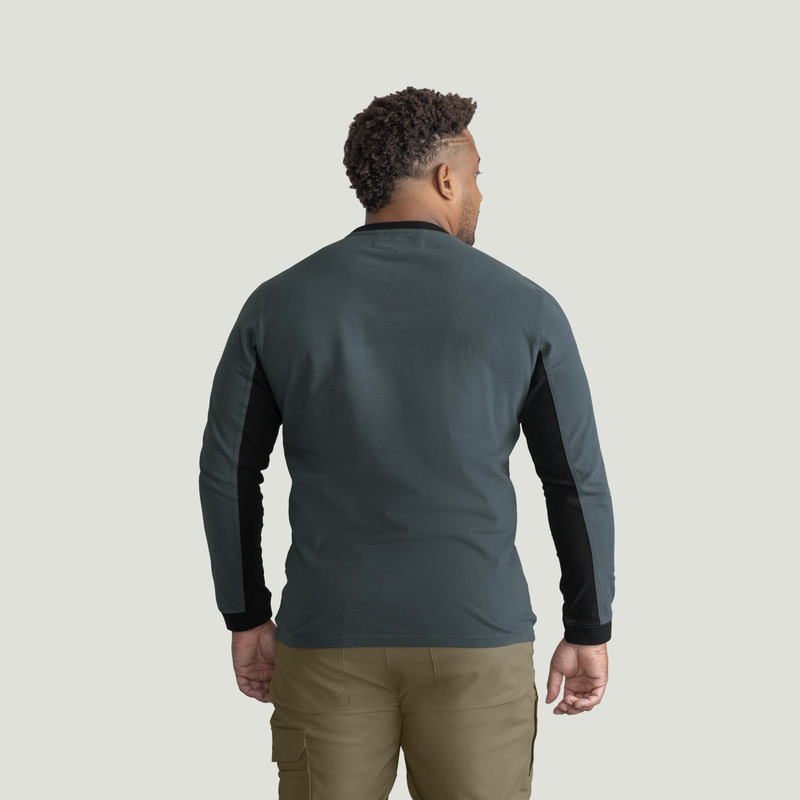 Men's Heavyweight Long Sleeve Cotton Pocket T-Shirt image number 6