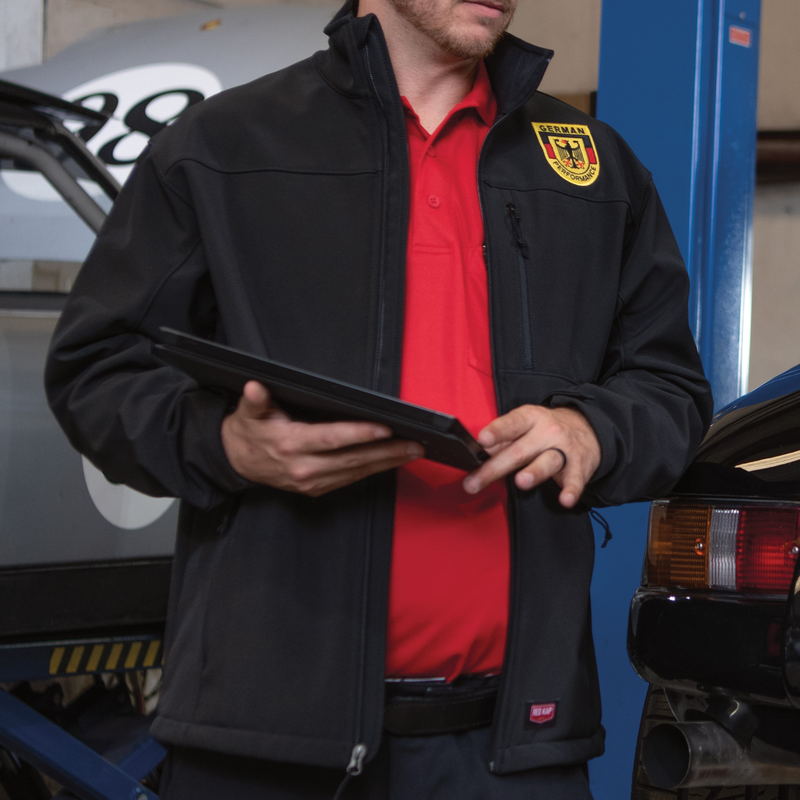Men's Deluxe Soft Shell Jacket image number 2